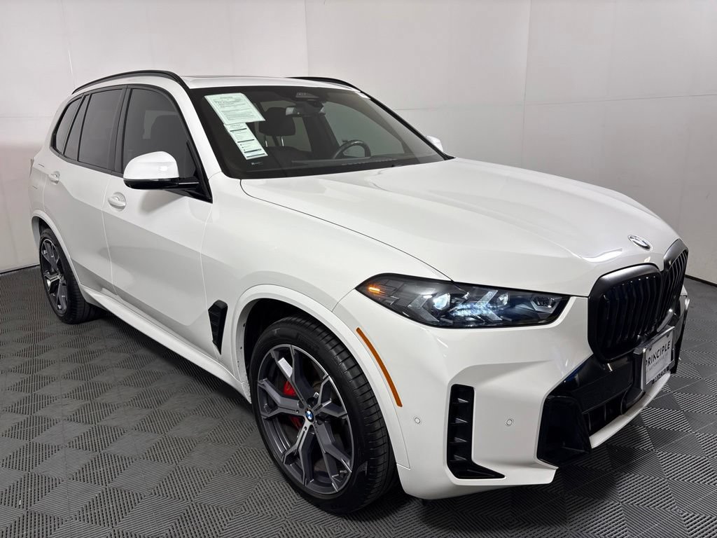 Certified 2024 BMW X5 sDrive40i w/ M Sport Package RWD image 4