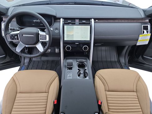 New 2026 Land Rover Discovery Dynamic SE AWD/4WD image 9