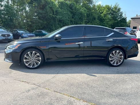 Used 2023 Nissan Altima 2.5 SL AWD/4WD image 5