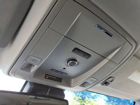 Used 2017 GMC Yukon XL SLT RWD image 37