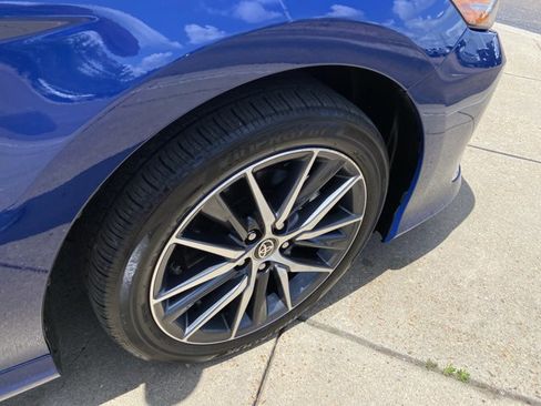 Used 2024 Toyota Camry XLE image 32