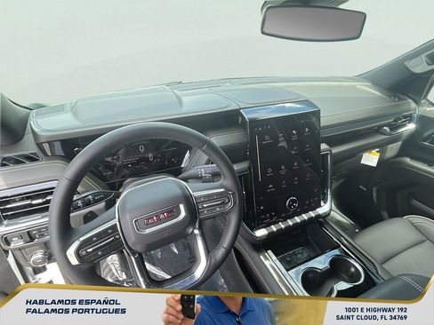 New 2026 GMC Yukon Elevation w/ LPO, Elevation Black Package RWD image 17