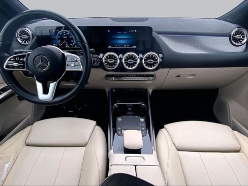 Certified 2021 Mercedes-Benz GLA 250 image 14
