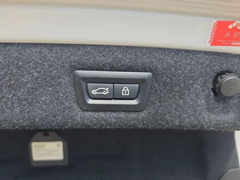 Used 2019 BMW 540i w/ Convenience Package RWD image 49