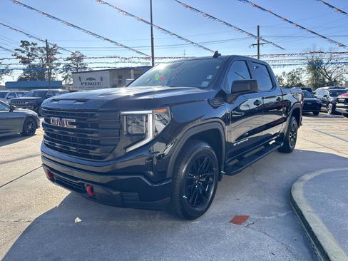 Used 2024 GMC Sierra 1500 Pro w/ Graphite Edition image 3