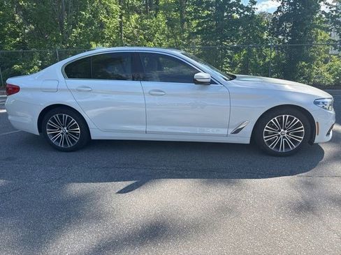Used 2020 BMW 530i w/ Premium Package image 7