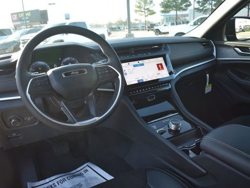New 2026 Jeep Grand Cherokee L 4WD image 19