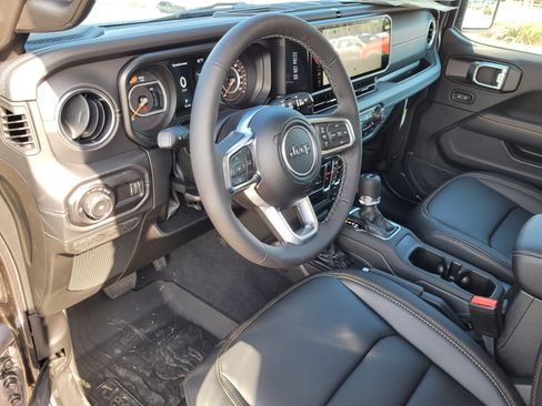 New 2025 Jeep Wrangler Sahara image 9