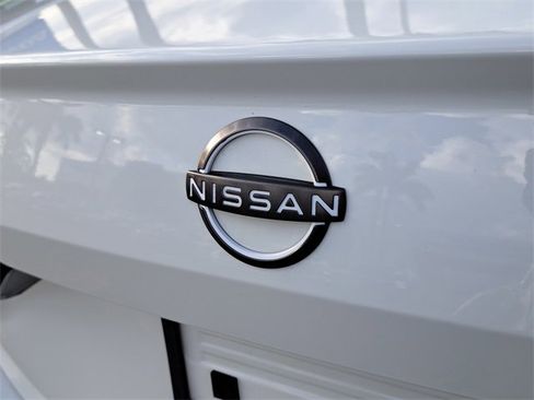 Used 2025 Nissan Altima 2.5 SV image 7