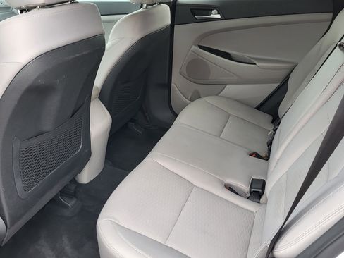 Used 2020 Hyundai Tucson SE image 27