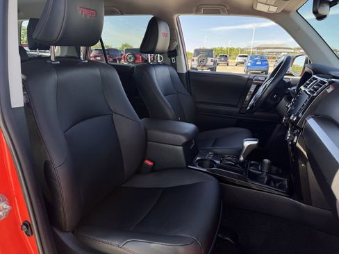 Used 2024 Toyota 4Runner TRD Off-Road Premium w/ Off Road Premium Plus Package image 27