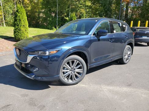 New 2025 MAZDA CX-5 Signature image 1