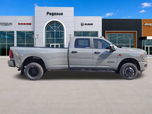 New 2026 RAM 3500 Lone Star AWD/4WD image 7