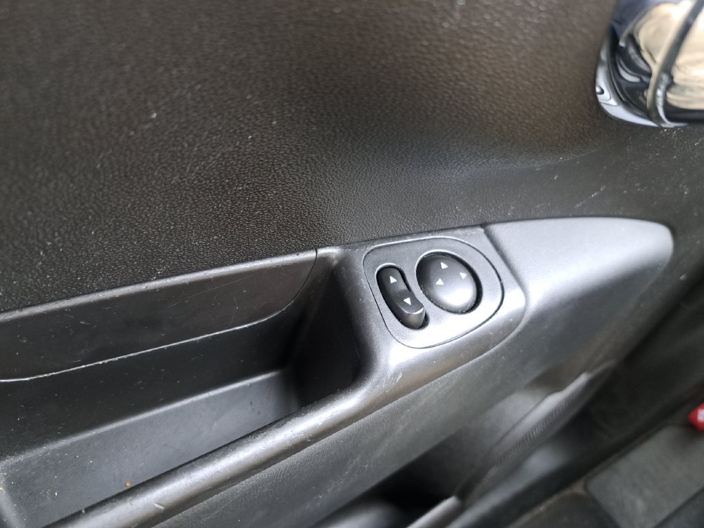 Used 2015 FIAT 500 e FWD image 22
