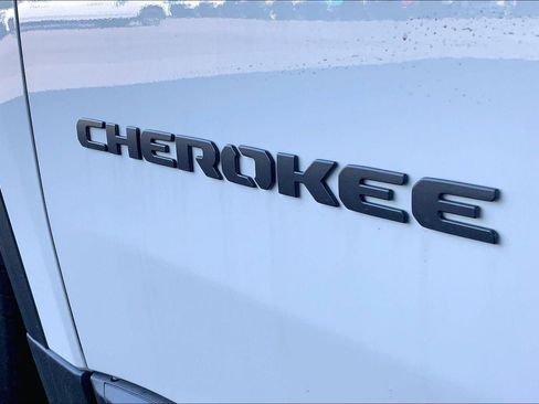 New 2026 Jeep Cherokee Limited AWD/4WD image 19