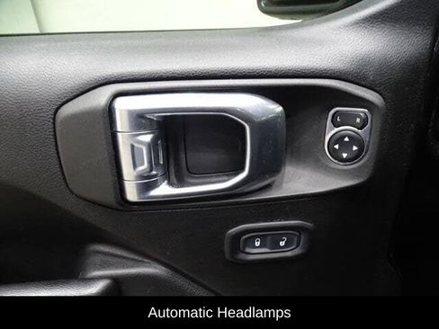Used 2021 Jeep Wrangler Unlimited Sport AWD/4WD image 26
