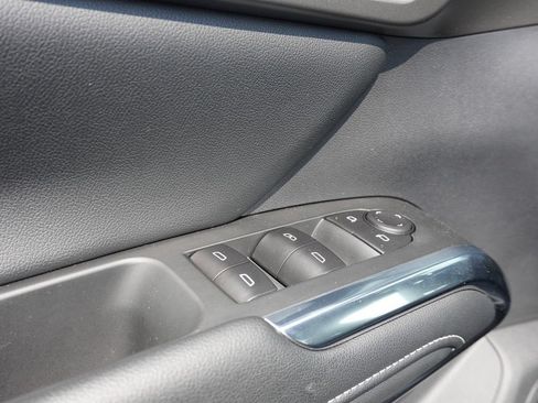 Used 2025 Chevrolet Traverse LT AWD/4WD image 42