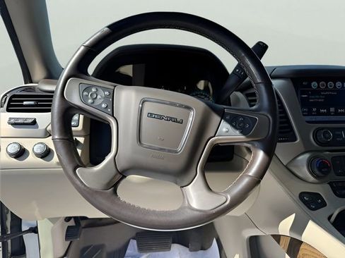 Used 2020 GMC Yukon XL Denali w/ Open Road Package image 24