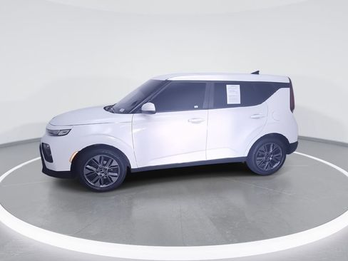 Used 2021 Kia Soul S image 5