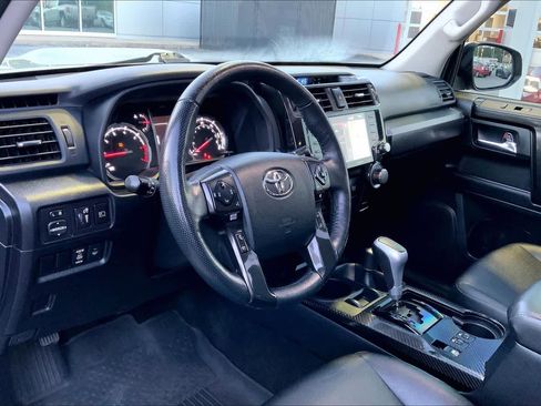 Used 2023 Toyota 4Runner TRD Off-Road Premium w/ Moonroof Package AWD/4WD image 17