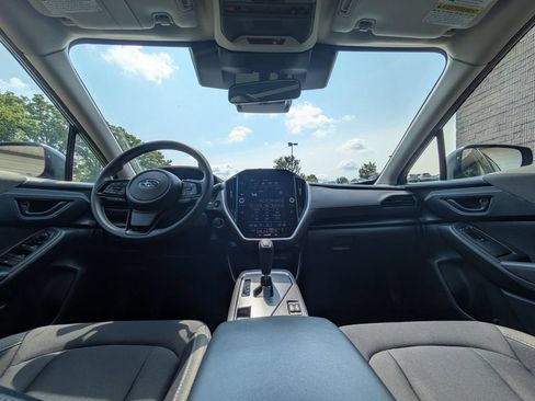 Used 2025 Subaru Crosstrek 2.5i Premium AWD/4WD image 26