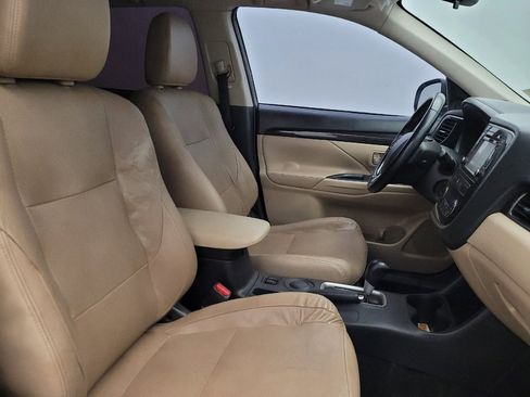 Used 2016 Mitsubishi Outlander SE FWD image 21