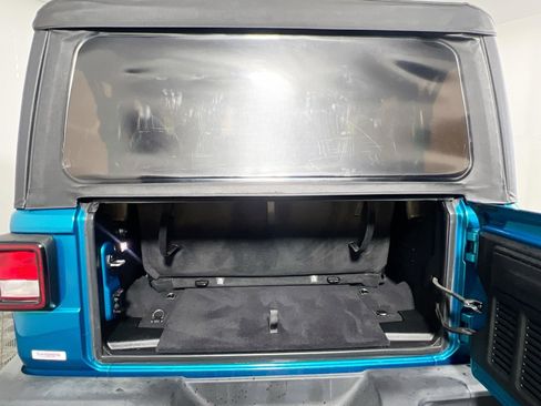 Used 2020 Jeep Wrangler Sport image 34