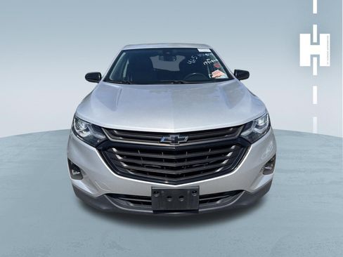 Used 2020 Chevrolet Equinox LT w/ Sport Edition image 2