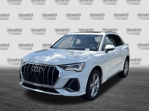Used 2023 Audi Q3 2.0T Premium Plus w/ Premium Plus Package AWD/4WD image 6