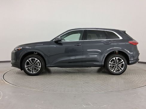 New 2025 Audi Q5 Premium image 2
