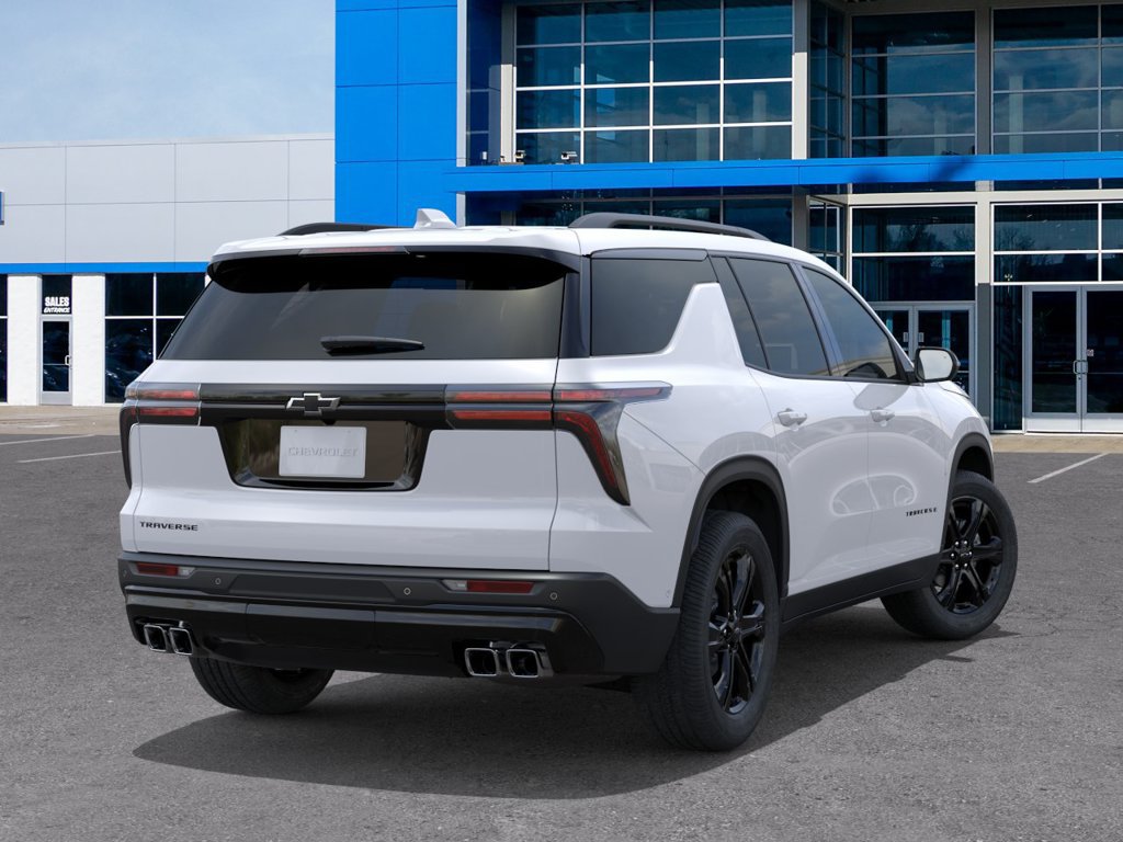 New 2027 Chevrolet Traverse LT w/ Midnight/Sport Edition FWD image 4