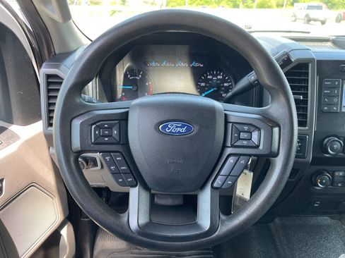 Used 2020 Ford F550 4x4 Crew Cab Super Duty w/ Power Equipment Group image 23