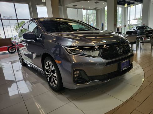 New 2026 Honda Odyssey Elite image 6