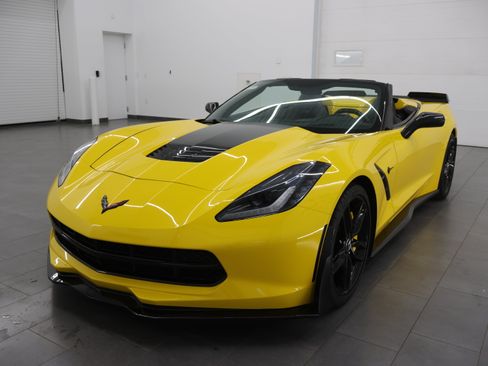 Used 2014 Chevrolet Corvette Stingray Convertible w/ 3LT Preferred Equipment Group RWD image 59