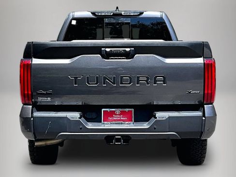Used 2022 Toyota Tundra SR5 w/ SR5 Convenience Package AWD/4WD image 6