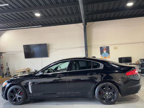 Used 2011 Jaguar XF RWD image 8