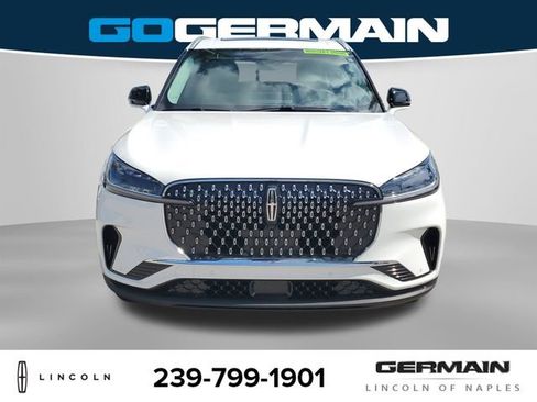 New 2025 Lincoln Aviator 2WD image 3