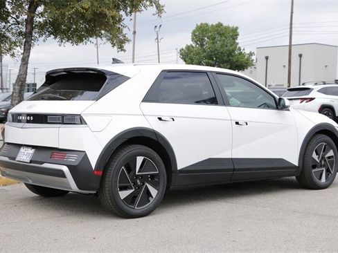 New 2026 Hyundai Ioniq 5 SEL image 5