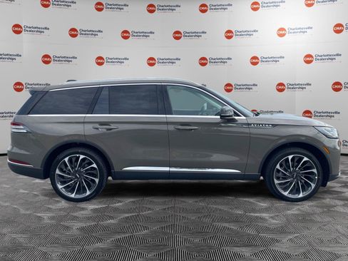 New 2026 Lincoln Aviator Reserve AWD/4WD image 6