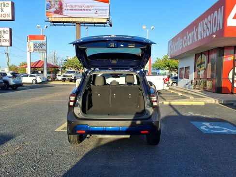 Used 2025 Nissan Kicks S AWD/4WD image 20