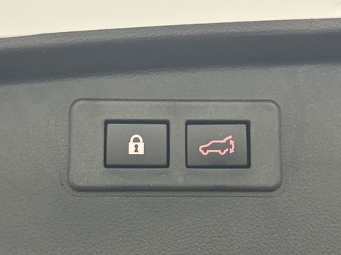 Used 2025 Subaru Outback Premium w/ Popular Package #1A image 14