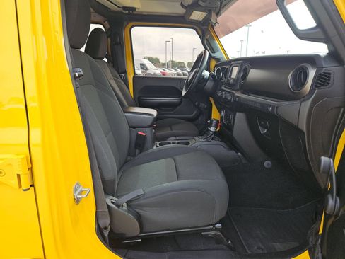 Used 2021 Jeep Wrangler Unlimited Sport AWD/4WD image 27