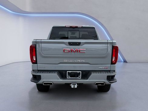Used 2025 GMC Sierra 1500 AT4 w/ AT4 Premium Package AWD/4WD image 4