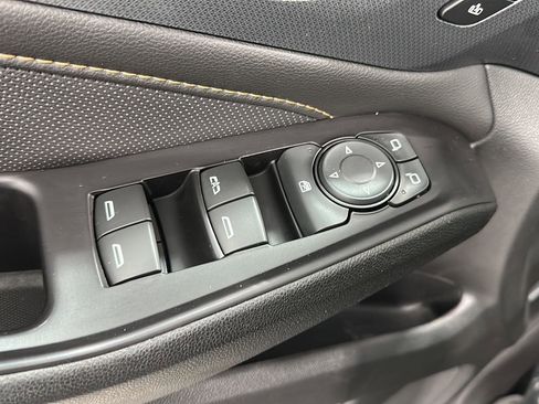 Used 2020 Chevrolet Traverse Premier image 20