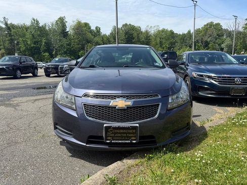 Used 2013 Chevrolet Cruze LS FWD image 7