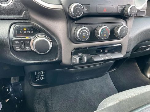 Used 2022 RAM 1500 Big Horn AWD/4WD image 24