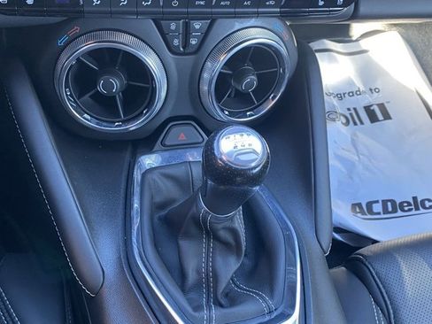 Used 2021 Chevrolet Camaro LT image 25