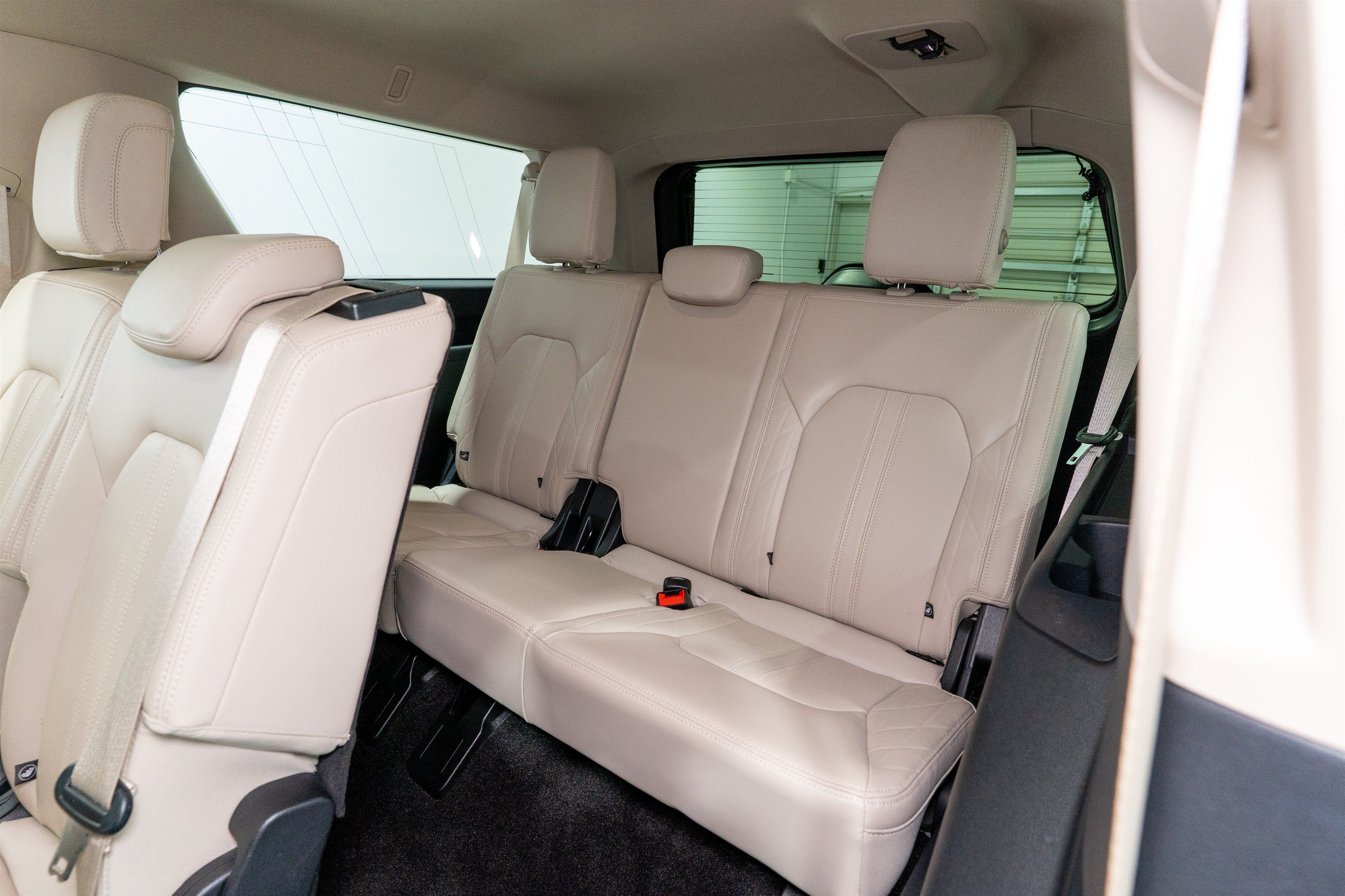 Used 2022 Ford Expedition Max Platinum AWD/4WD image 36