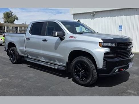 Used 2020 Chevrolet Silverado 1500 LT Trail Boss w/ Convenience Package AWD/4WD image 1