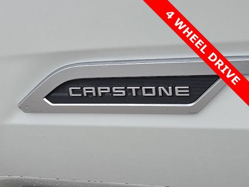 Used 2023 Toyota Tundra Capstone AWD/4WD image 8